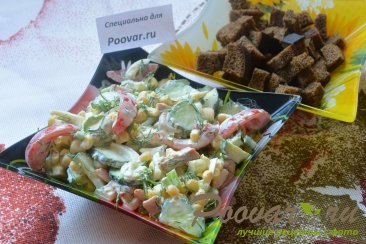 Вкусный салат из свежих овощей с яйцами Шаг 7 (картинка)
