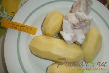 Жареный картофель с салом и луком Шаг 1 (картинка)