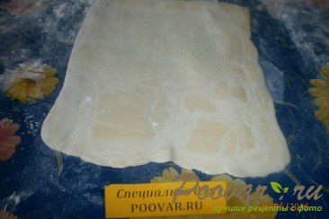 Чебуреки с сыром из слоёного теста Шаг 3 (картинка)