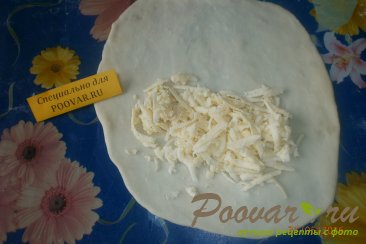 Чебуреки с сыром под заморозку Шаг 6 (картинка)