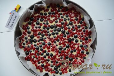 Простой пирог с ягодой Шаг 7 (картинка)