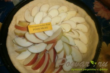 Пирог с яблоками из дрожжевого теста Шаг 8 (картинка)