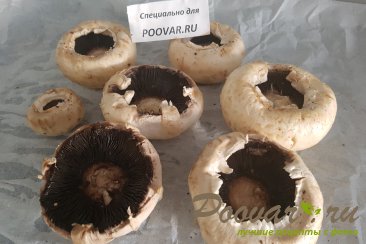 Запеченные фаршированные грибы сыром Шаг 1 (картинка)