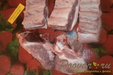 Свиные рёбрышки в чесночно-томатном соусе Шаг 2 (картинка)