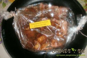Свиные рёбрышки в чесночно-томатном соусе Шаг 7 (картинка)