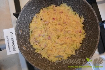 Картофельные драники с мясом и сыром Шаг 7 (картинка)