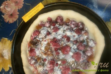 Постный пирог с ягодами и цукатами Шаг 5 (картинка)