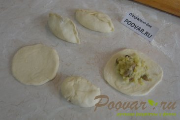 Пирожки с картошкой и грибами Шаг 7 (картинка)