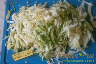 Салат из молодой капусты и моцареллы Шаг 2 (картинка)