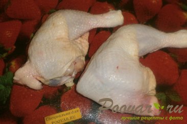 Жареная курица с луком, грибами и перцем Шаг 1 (картинка)