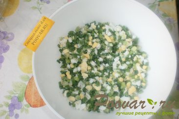 Салат с зелёным луком Шаг 3 (картинка)
