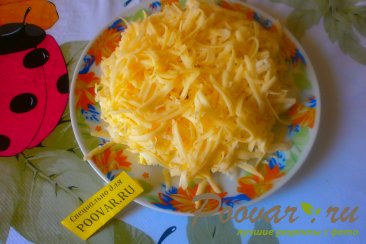 Салат из яиц и сыра с сухариками Шаг 6 (картинка)