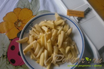 Картофель фри с панировочными сухарями в духовке Шаг 2 (картинка)