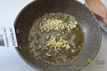 Креветки в сливочно-чесночном соусе с пастой Шаг 3 (картинка)