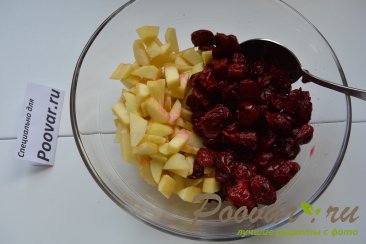 Слойки с вишней и яблоками из слоеного теста Шаг 1 (картинка)