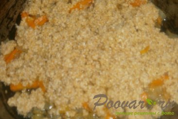 Постная пшеничная каша с луком и морковью Шаг 9 (картинка)