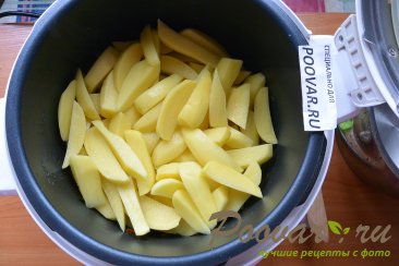Картошка с колбасой в мультиварке Шаг 9 (картинка)