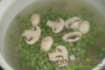 Постный суп с грибами и зелёным горошком Шаг 11 (картинка)