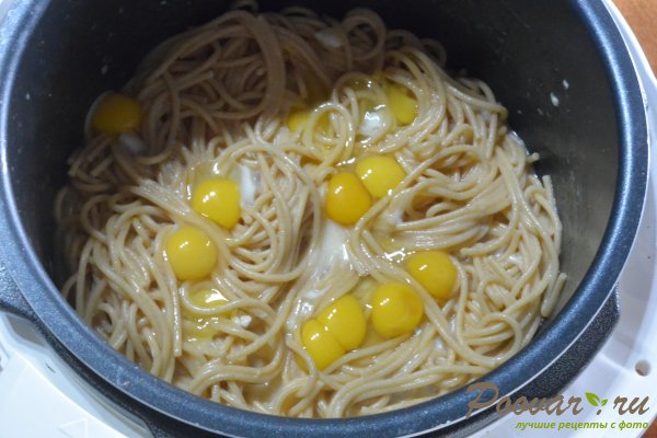Спагетти с брынзой и яйцами в мультиварке-скороварке Шаг 9 (картинка)