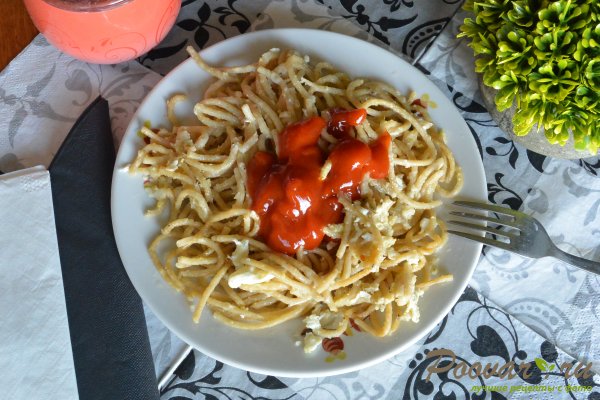 Спагетти с брынзой и яйцами в мультиварке-скороварке Шаг 11 (картинка)
