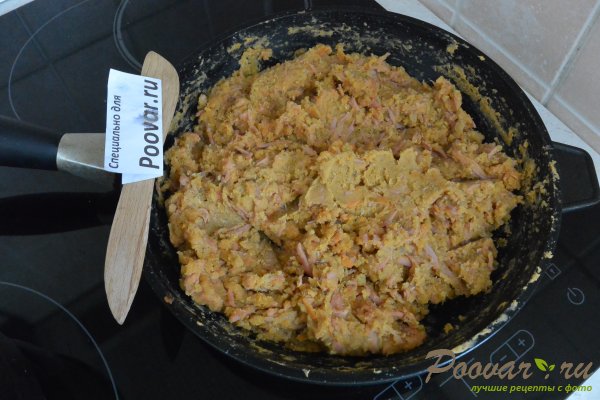 Пирожки из картофельного теста с чечевицей и колбасой Шаг 13 (картинка)