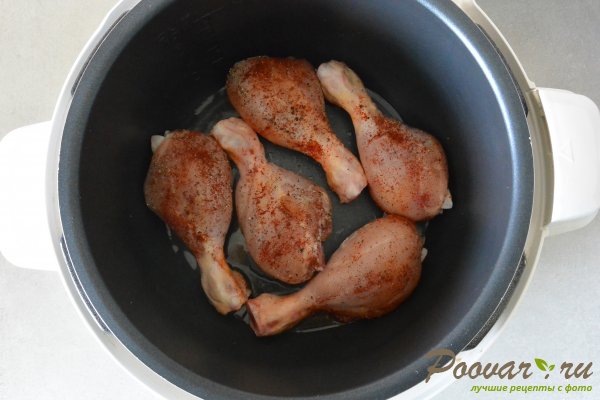 Тушеные куриные голени с овощами в мультиварке-скороварке Шаг 3 (картинка)
