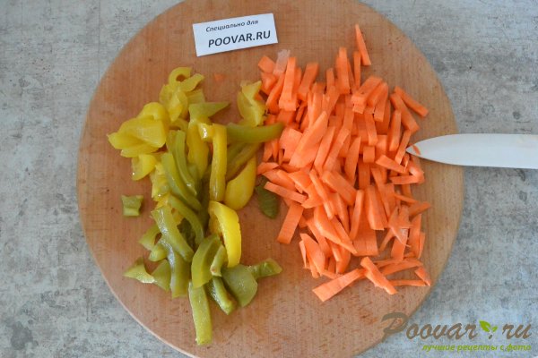 Тушеные куриные голени с овощами в мультиварке-скороварке Шаг 7 (картинка)