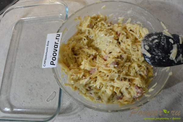 Запеканка из тертого картофеля, мяса и сыра Шаг 12 (картинка)