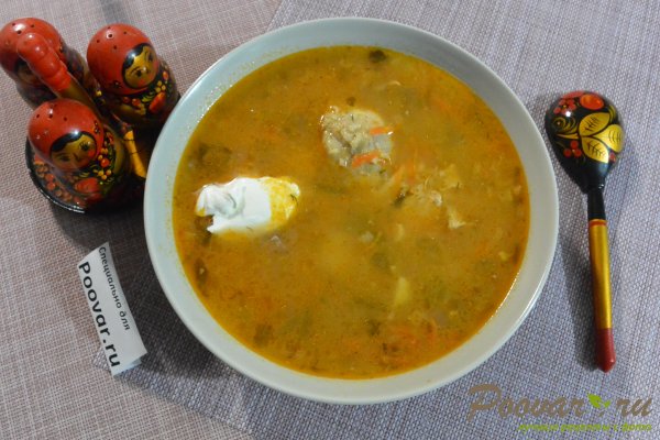 Суп рассольник с рисом и солёными огурцами Изображение
