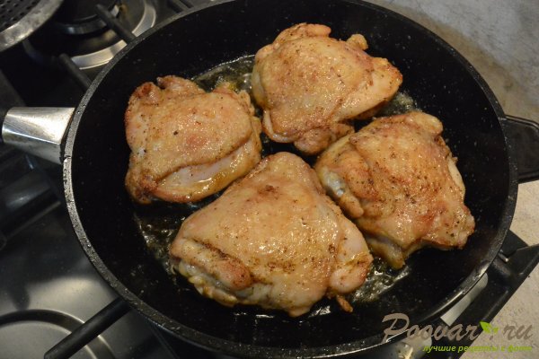Курица с брокколи в сливочном соусе Шаг 4 (картинка)