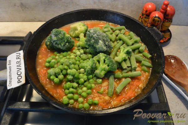 Фасоль с овощами на сковороде Шаг 6 (картинка)