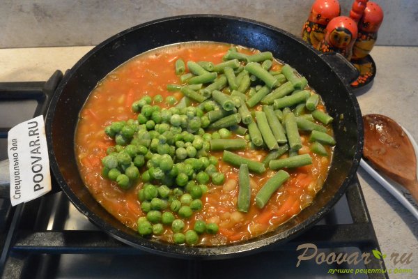 Фасоль с овощами на сковороде Шаг 5 (картинка)