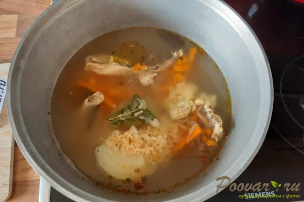 Суп с курицей и домашней лапшой Шаг 8 (картинка)